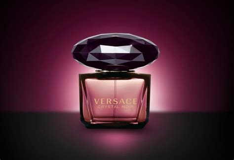 versace noir.|Versace noir perfume review.